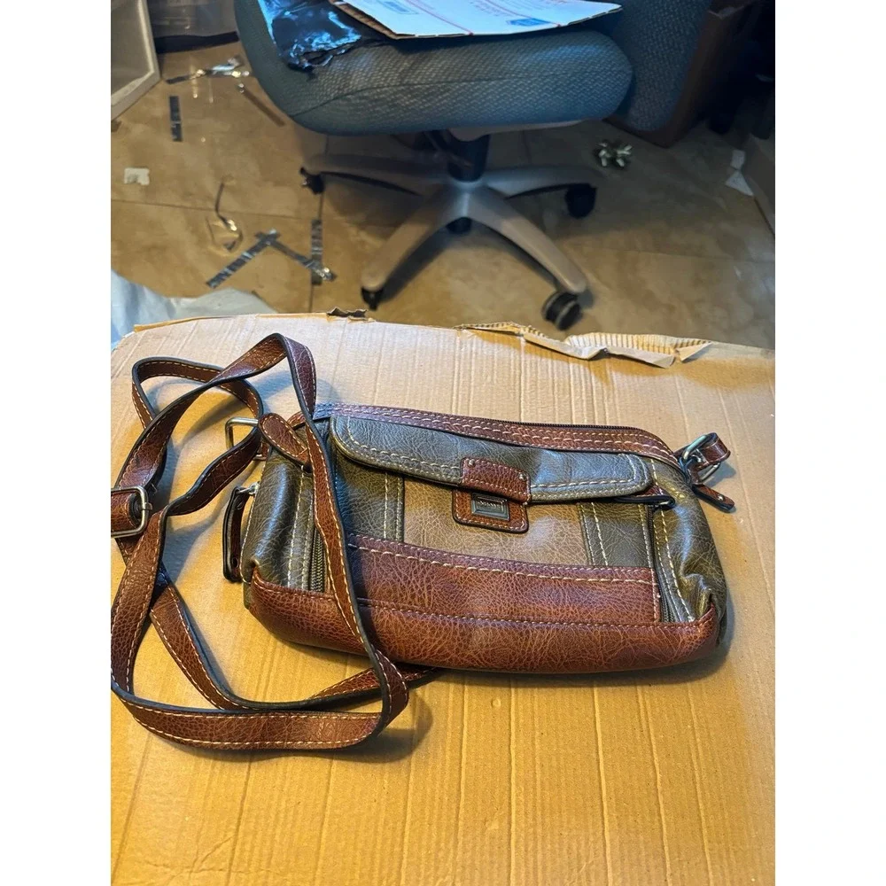 Two Tone Brown Leather Crossbody Bag oencept